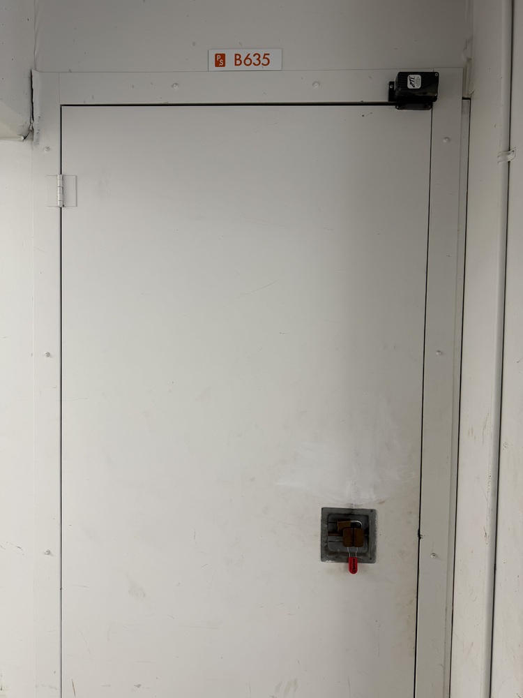 Public Storage P0020 -Vine Ave  auction IB-5871