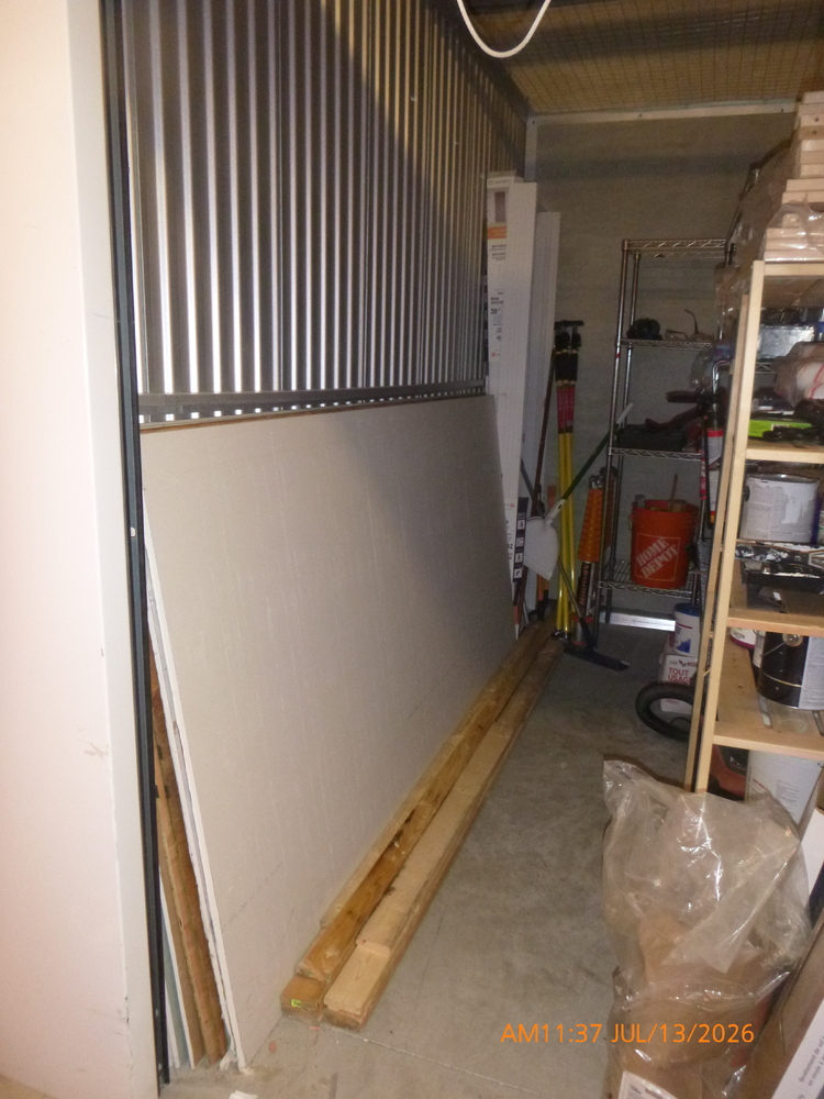 Public Storage P0052 -Montee St-Remi  auction IB-9962 60
