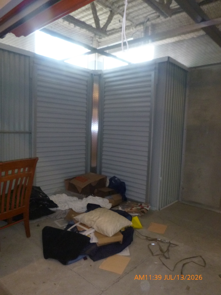 Public Storage P0052 -Montee St-Remi  auction IB-7234