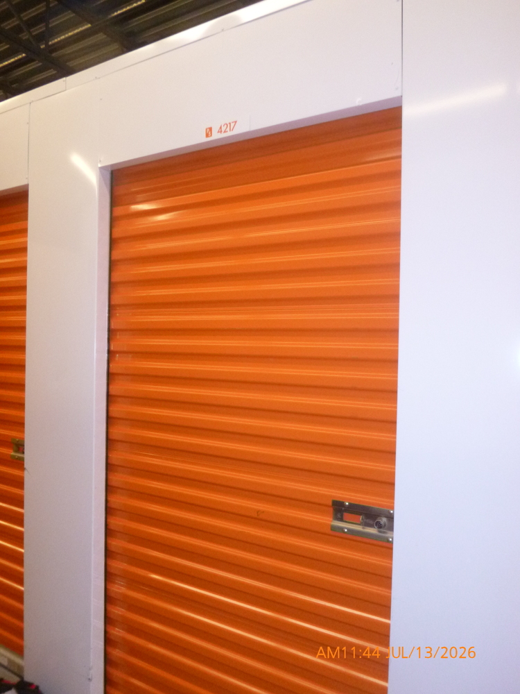 Public Storage P0052 -Montee St-Remi  auction IB-3292 10