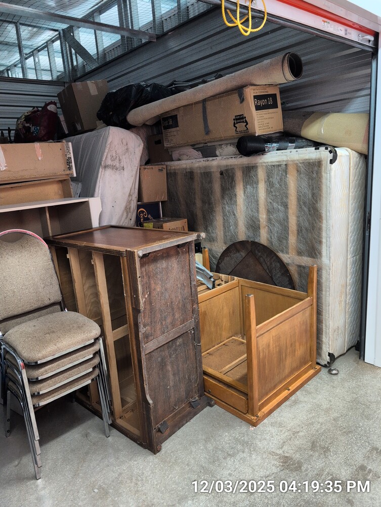 Storage of Barton St  auction IB-5357 40