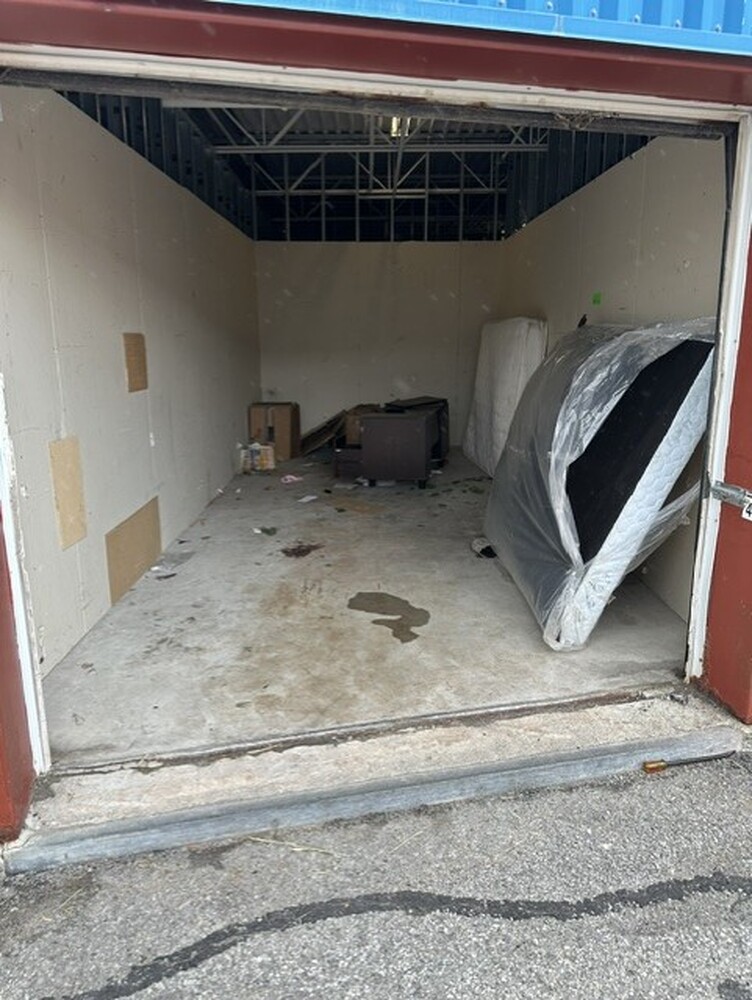 3102 - StorageMart St-Leonard  auction IB-4921 30