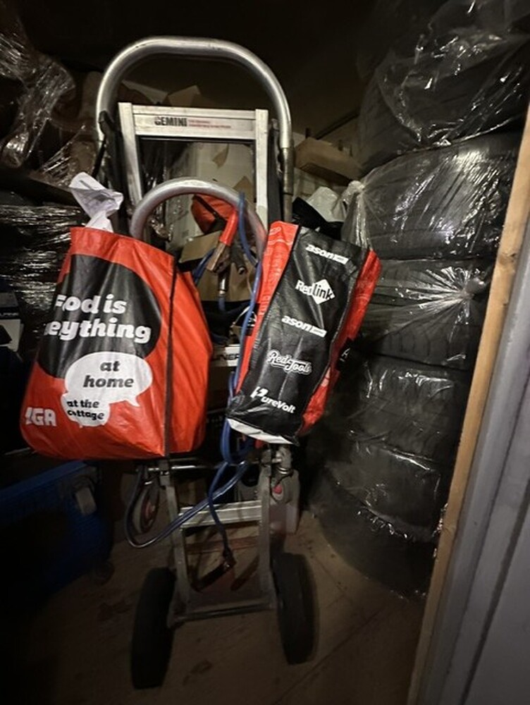 3102 - StorageMart St-Leonard  auction IB-9777 40