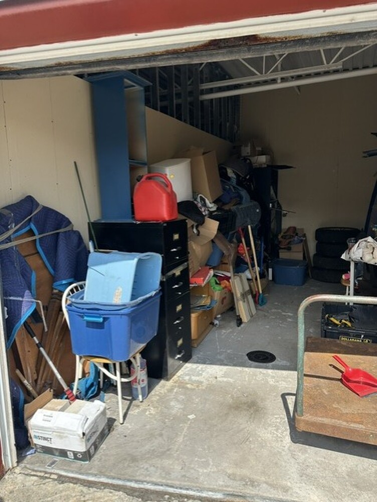 3102 - StorageMart St-Leonard  auction IB-4784 50