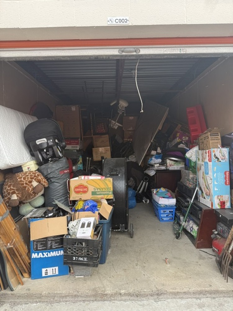 Public Storage P0007 - Arrow Rd  auction IB-8562