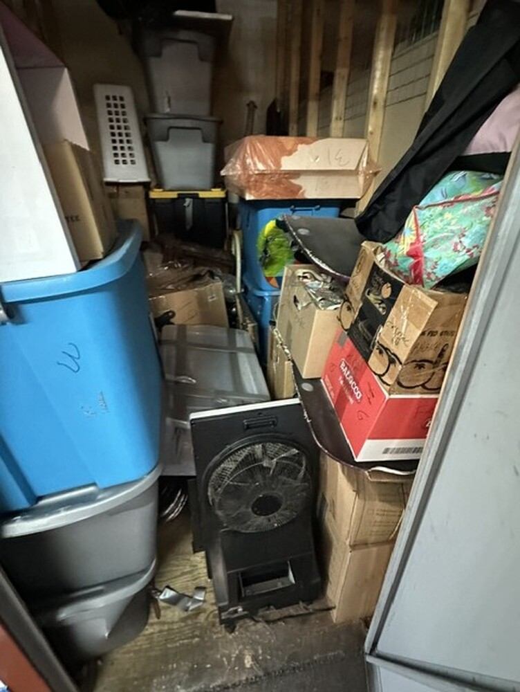 3102 - StorageMart St-Leonard  auction IB-9799 40
