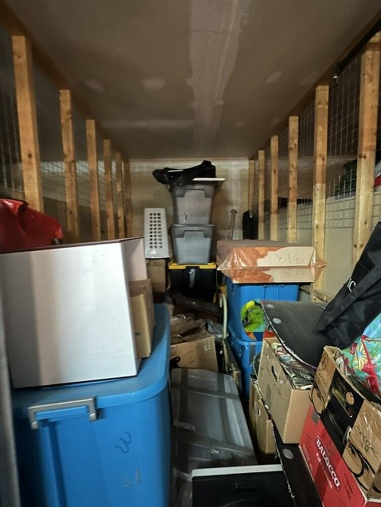 3102 - StorageMart St-Leonard  auction IB-9799 60