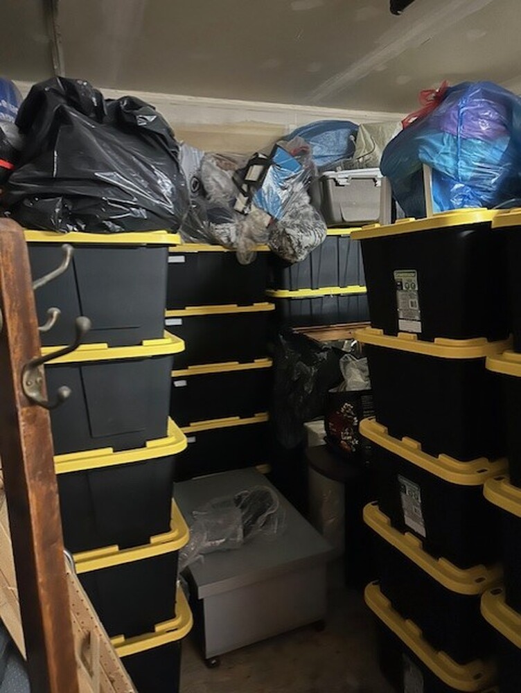 3102 - StorageMart St-Leonard  auction IB-6999 60