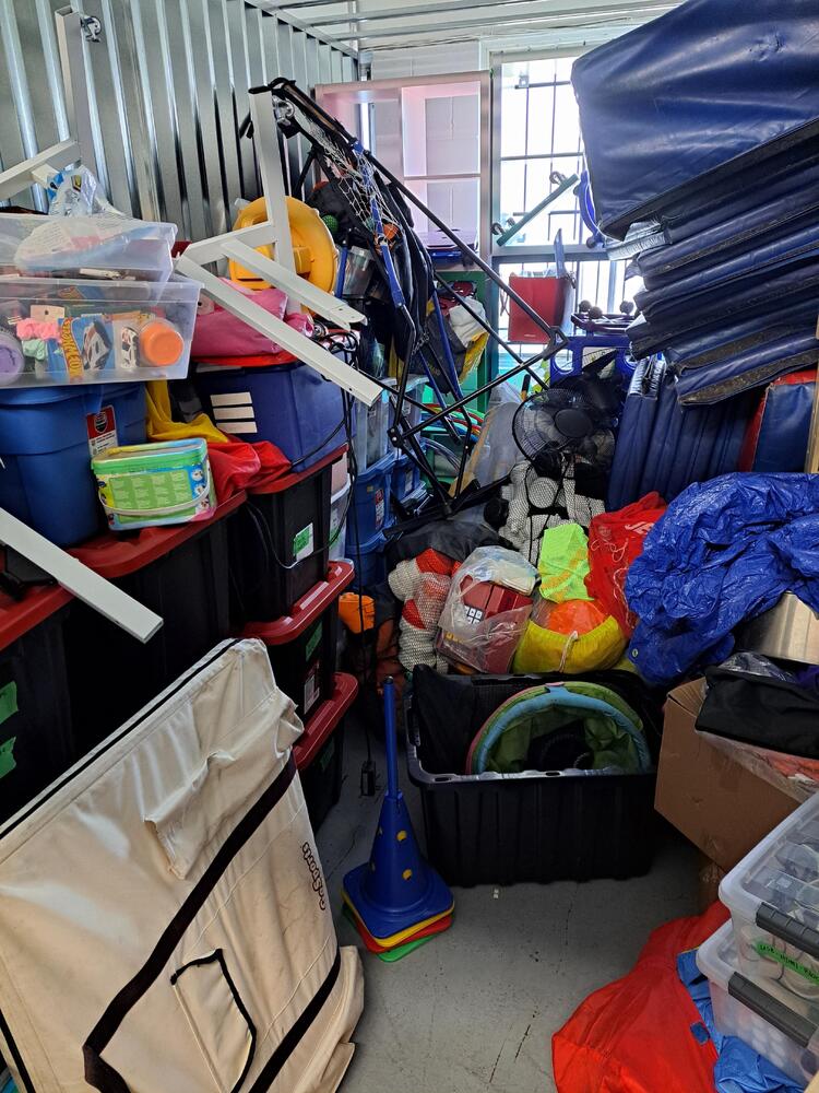 Montreal Mini-Storage - Metro  auction IB-7136 60