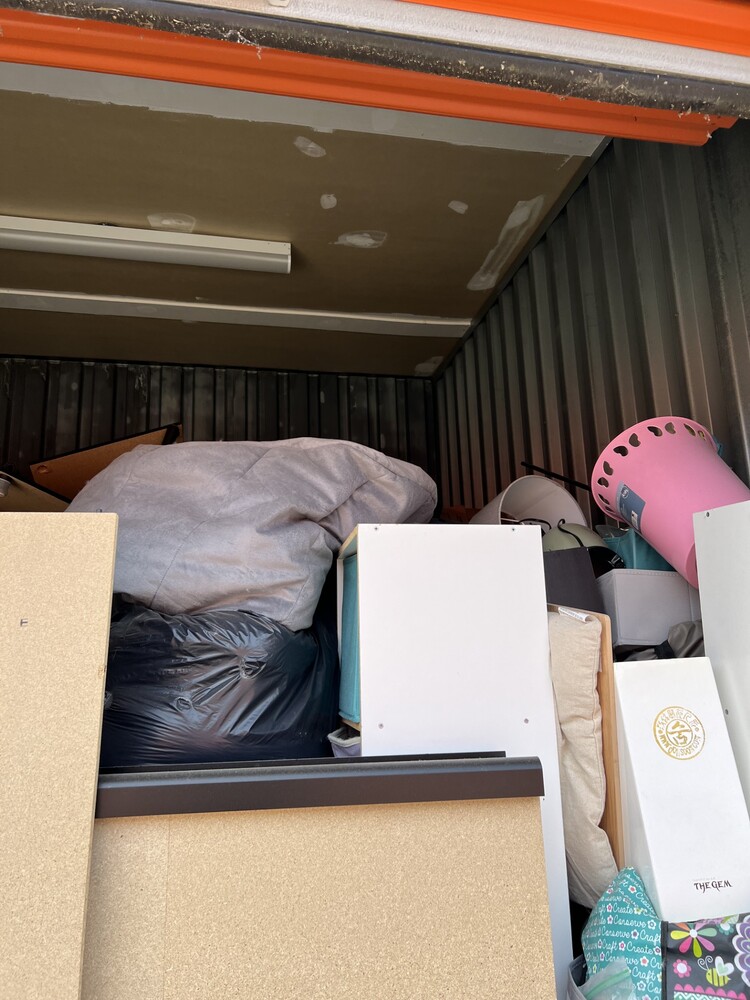 1-800 Stow & Go Self Storage  auction IB-5015 10