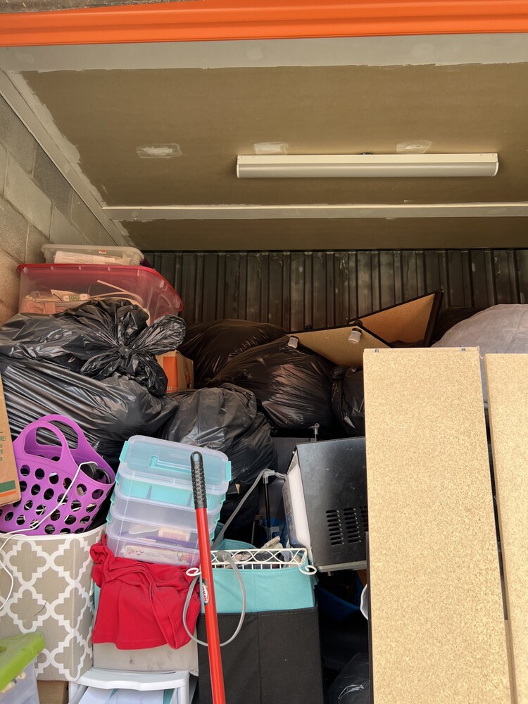 1-800 Stow & Go Self Storage  auction IB-5015