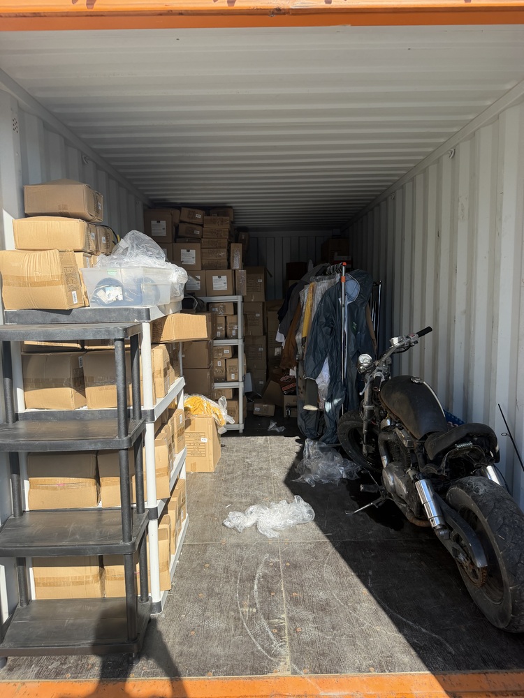 SURREY SELF STORAGE  auction IB-9547 90