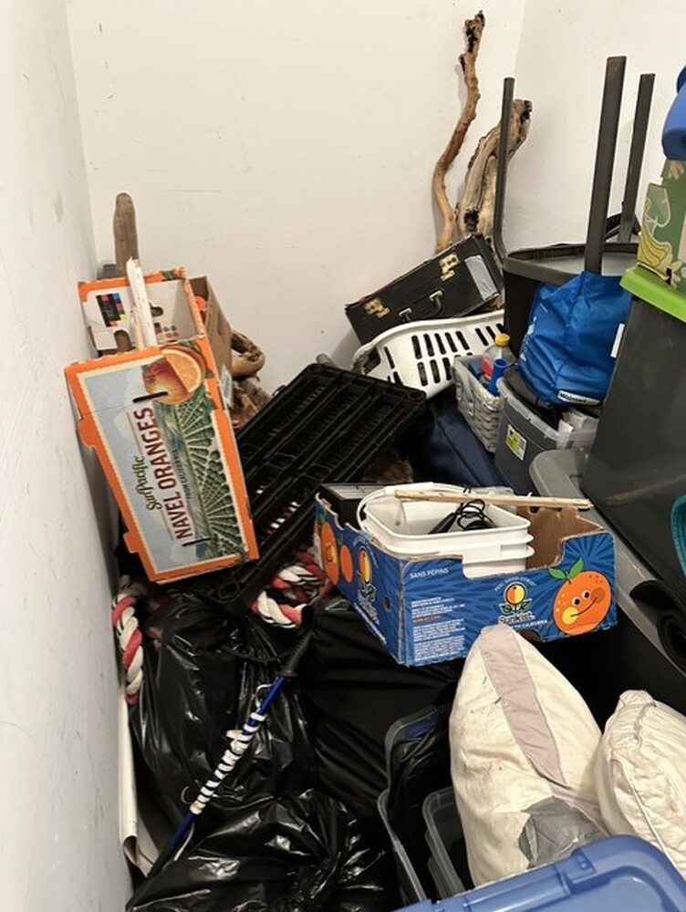 Nanaimo Mini Storage  auction IB-4000