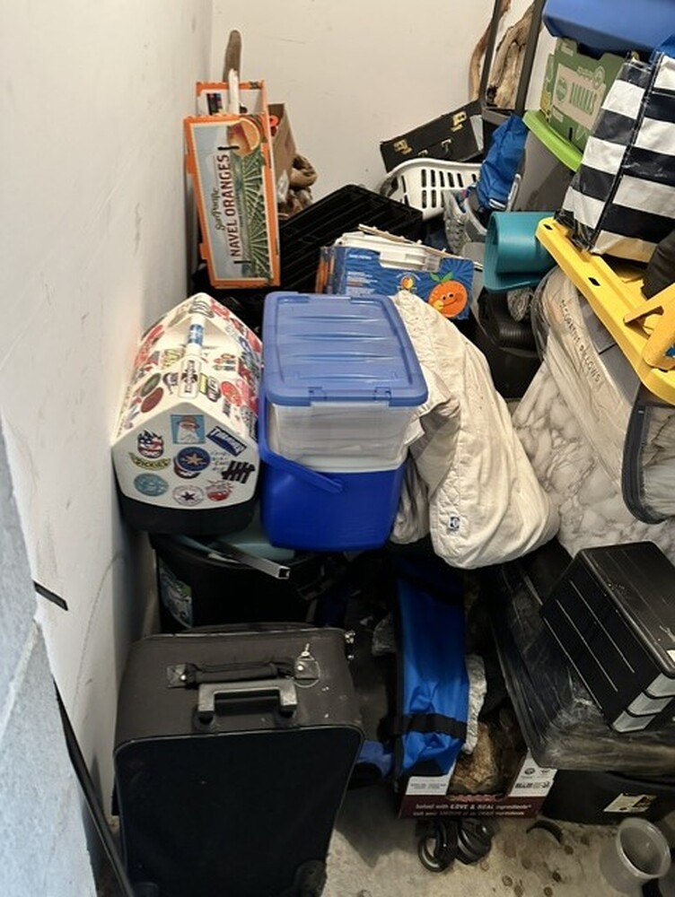 Nanaimo Mini Storage  auction IB-4000 30