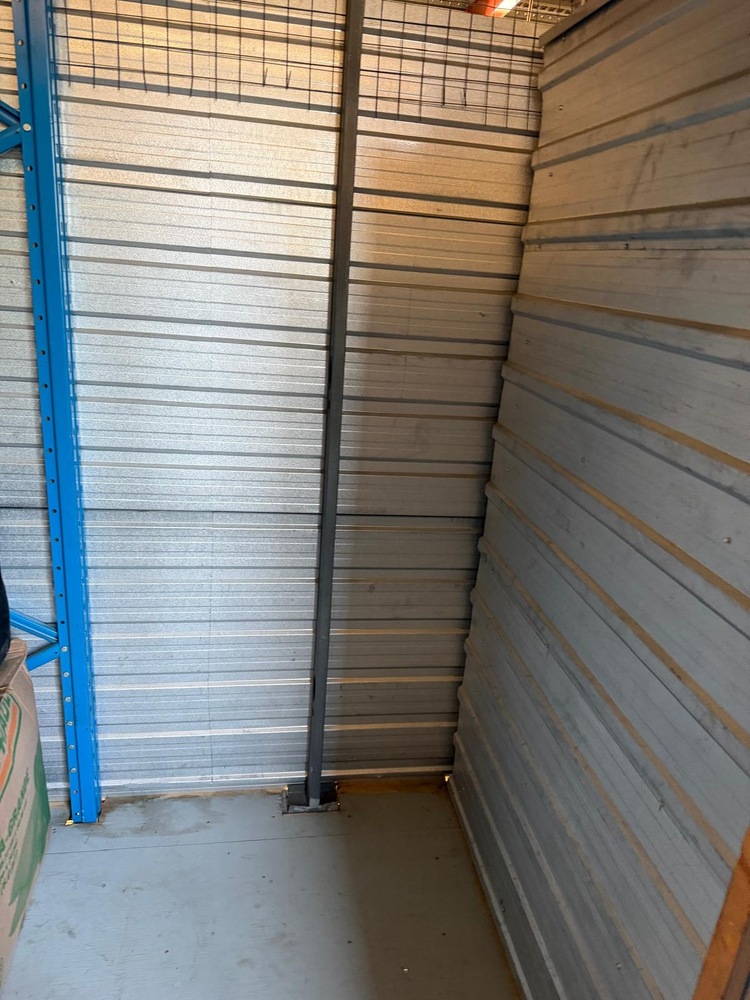 3107 -StorageMart  Downtown  auction IB-9751 70