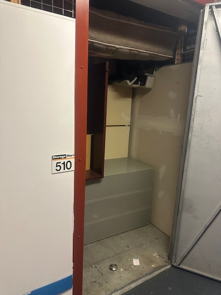 3102 - StorageMart St-Leonard  auction IB-6318