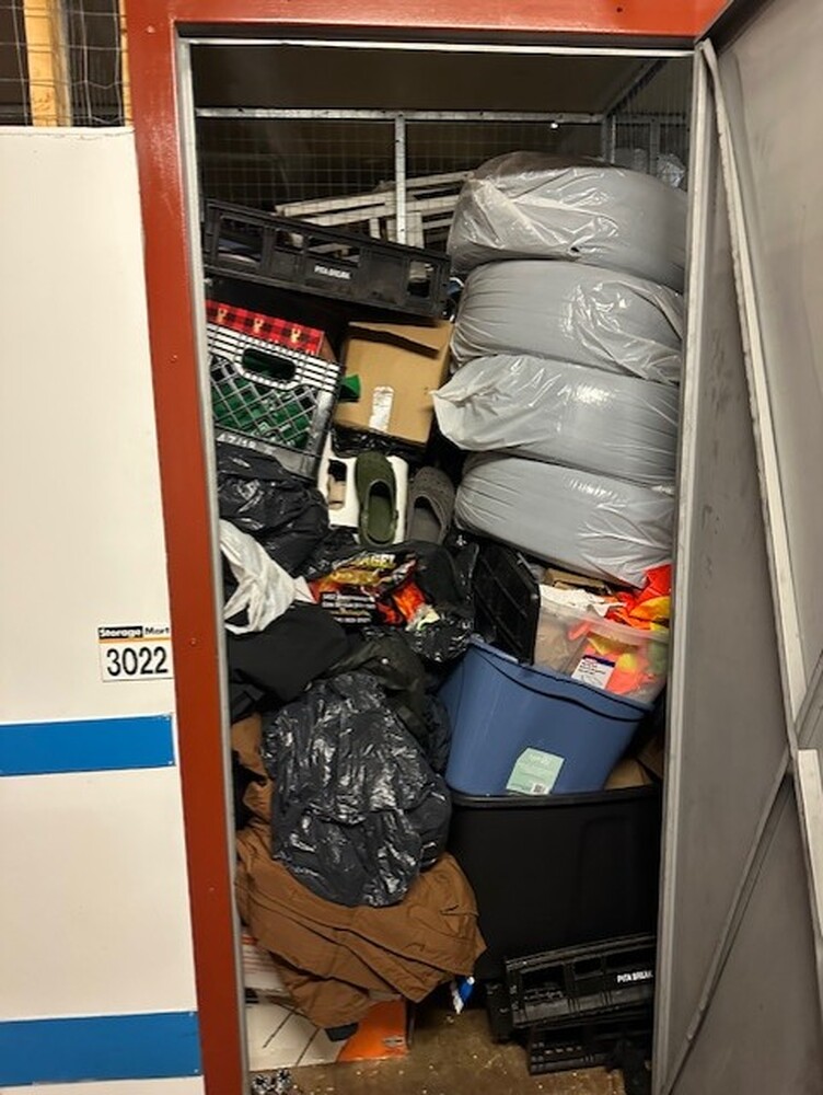 3102 - StorageMart St-Leonard  auction IB-3103 50