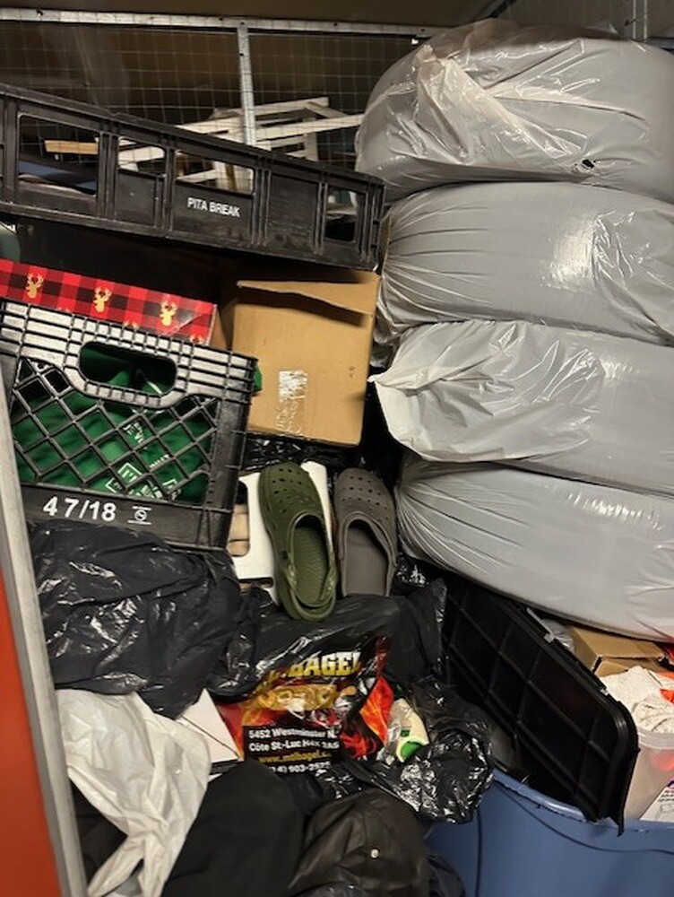 3102 - StorageMart St-Leonard  auction IB-3103 60