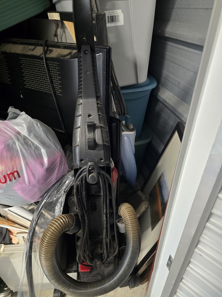 3003 -StorageMart  Adelaide St  auction IB-7722 110