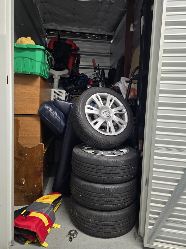 3003 -StorageMart  Adelaide St  auction IB-6781 90