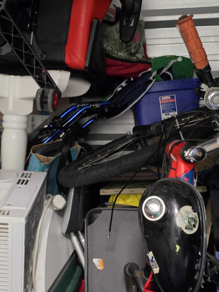 3003 -StorageMart  Adelaide St  auction IB-6781 110