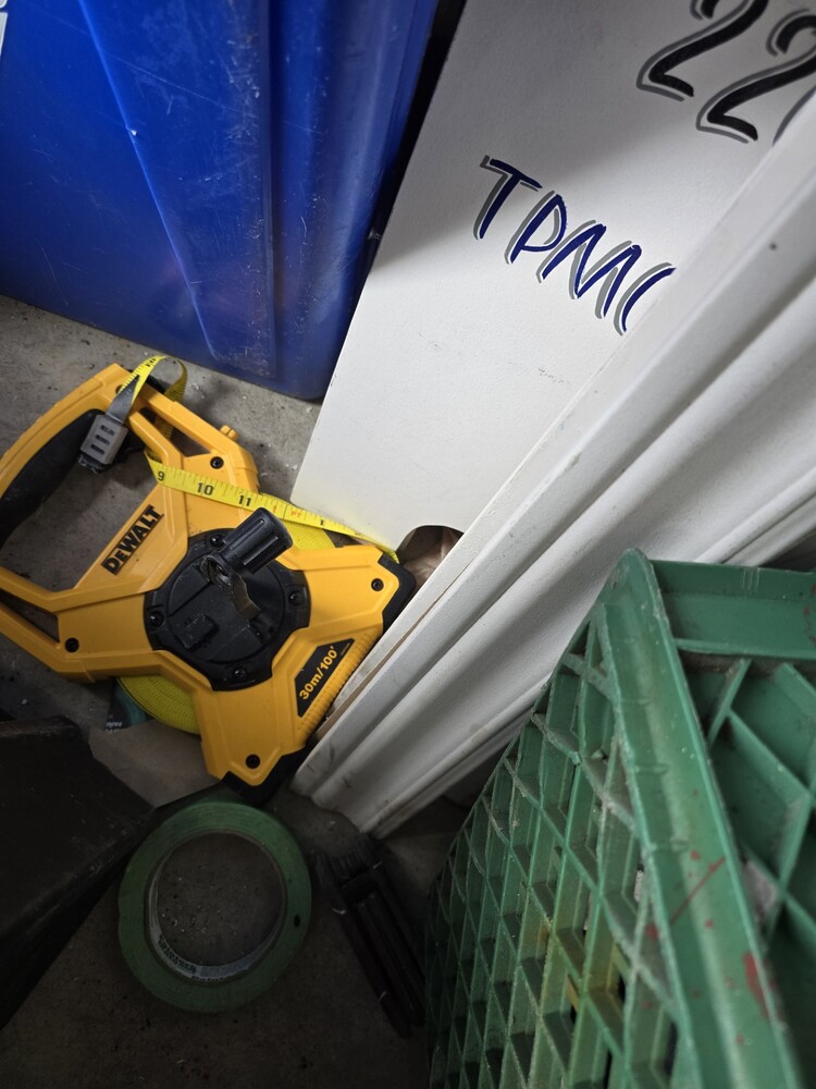 3003 -StorageMart  Adelaide St  auction IB-2944