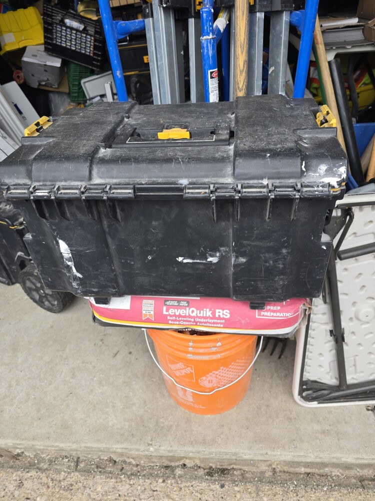 3003 -StorageMart  Adelaide St  auction IB-2944 50