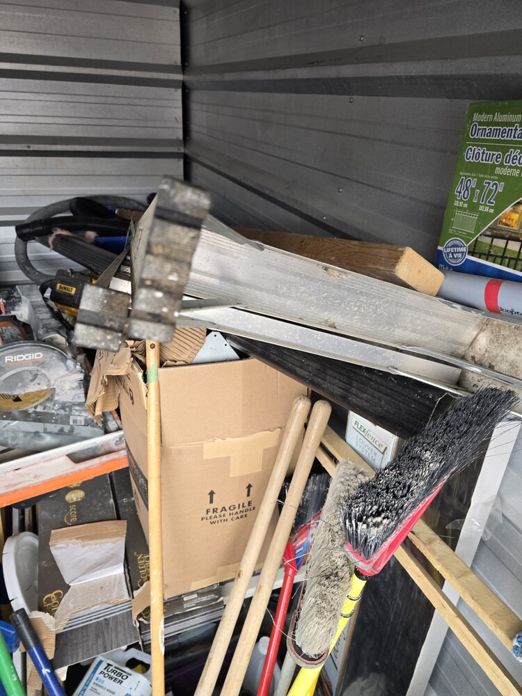 3003 -StorageMart  Adelaide St  auction IB-2944 60