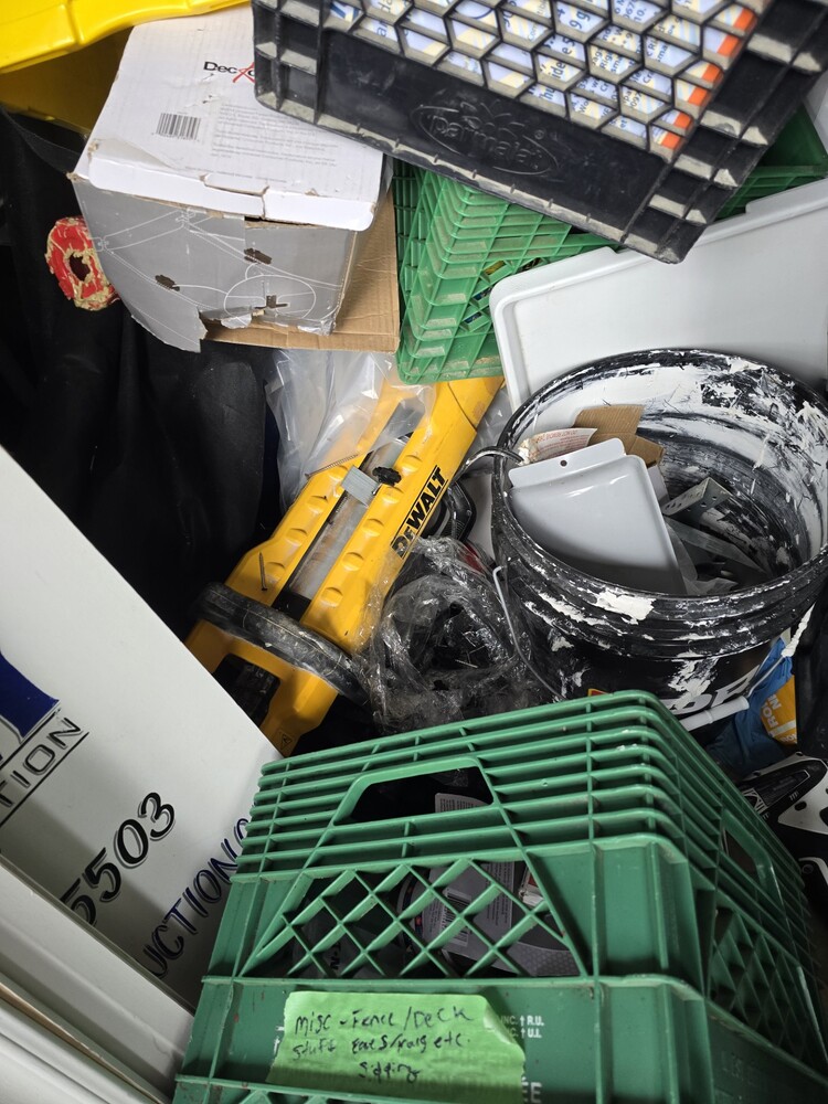 3003 -StorageMart  Adelaide St  auction IB-2944 120