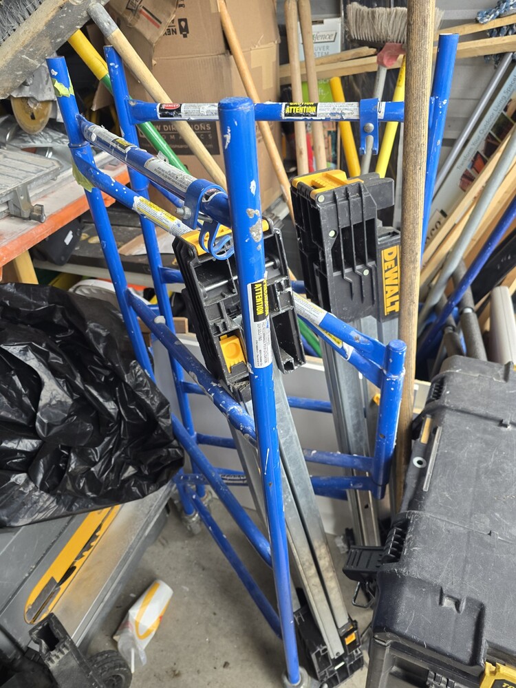 3003 -StorageMart  Adelaide St  auction IB-2944 160