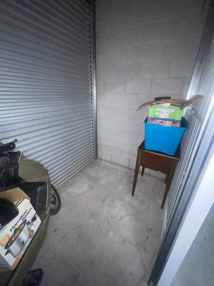 3031 - StorageMart Sheppard Ave Scarborough  auction IB-8299