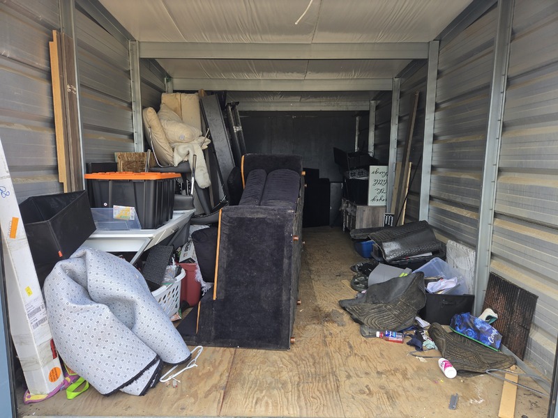 2580 - StorageMart 144 Ave & 127 St  auction IB-4843 10