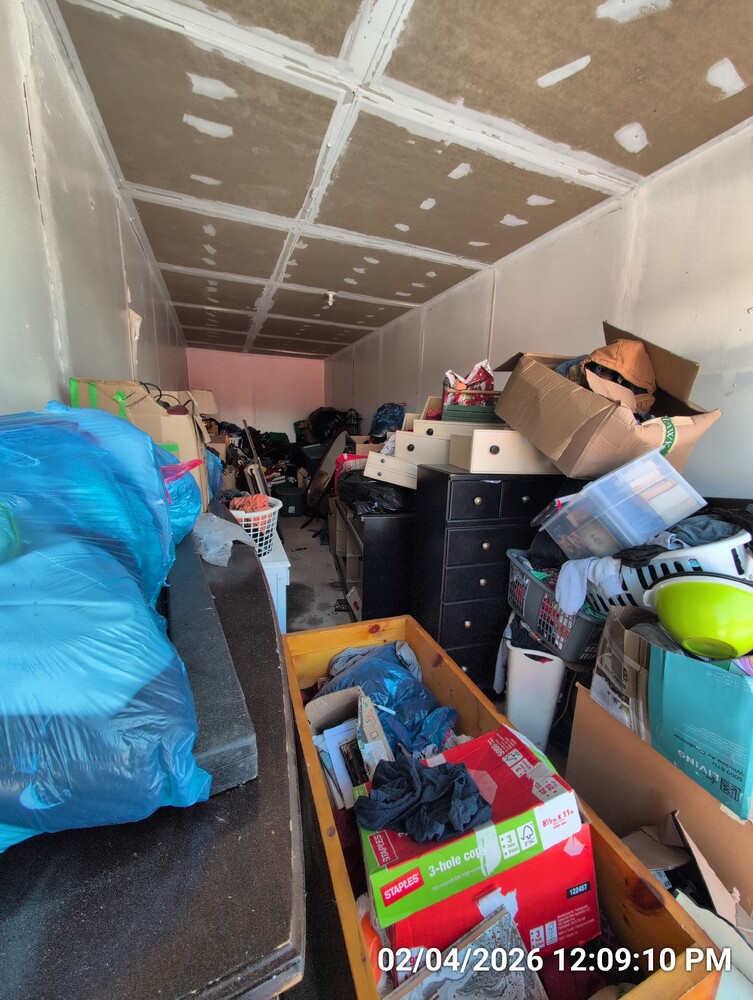 Storage of Stoney Creek  auction IB-6083 40