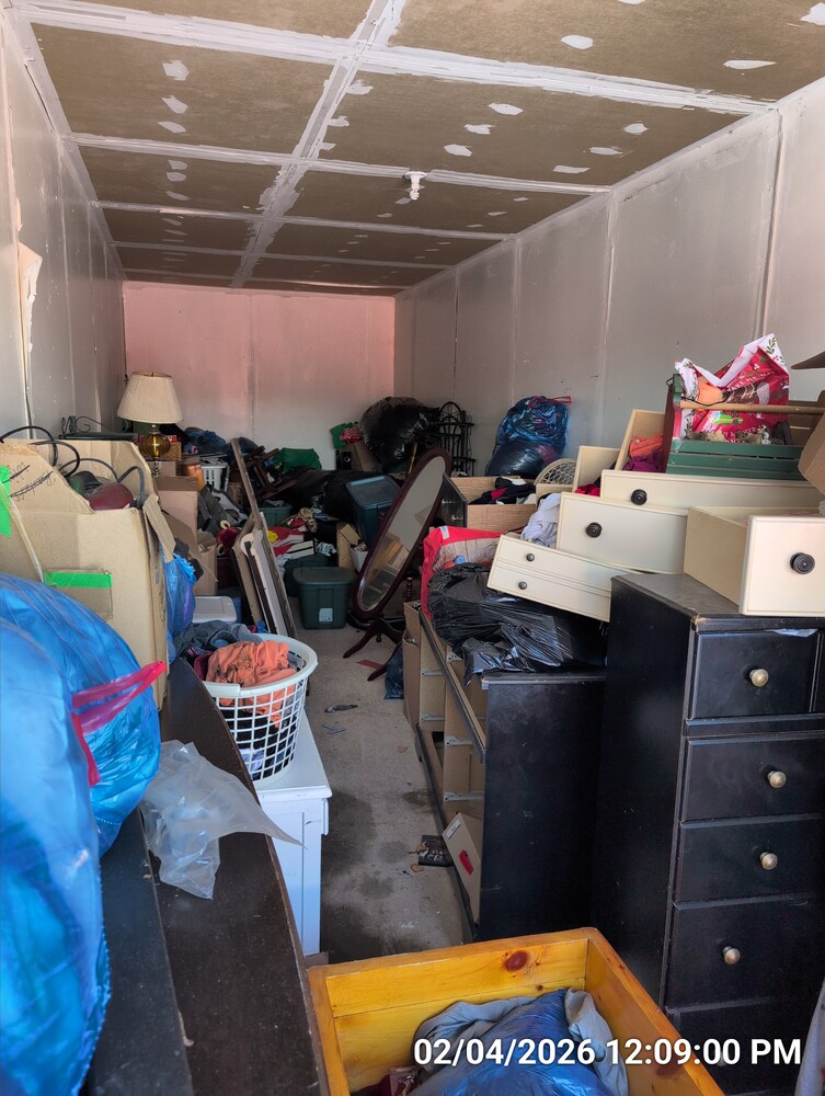 Storage of Stoney Creek  auction IB-6083 50
