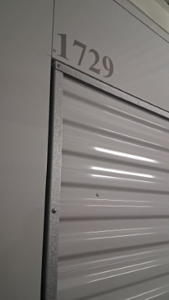 1-800-Self-Storage.com on Greenfield Rd, Oak Park  auction IB-2329