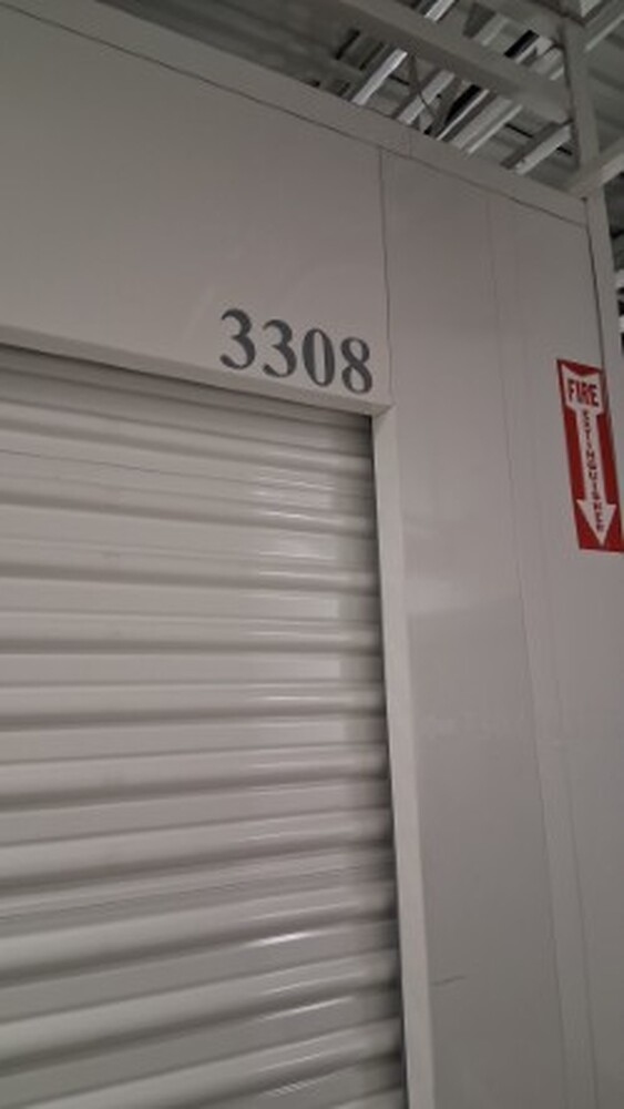 1-800-Self-Storage.com on Greenfield Rd, Oak Park  auction IB-2587