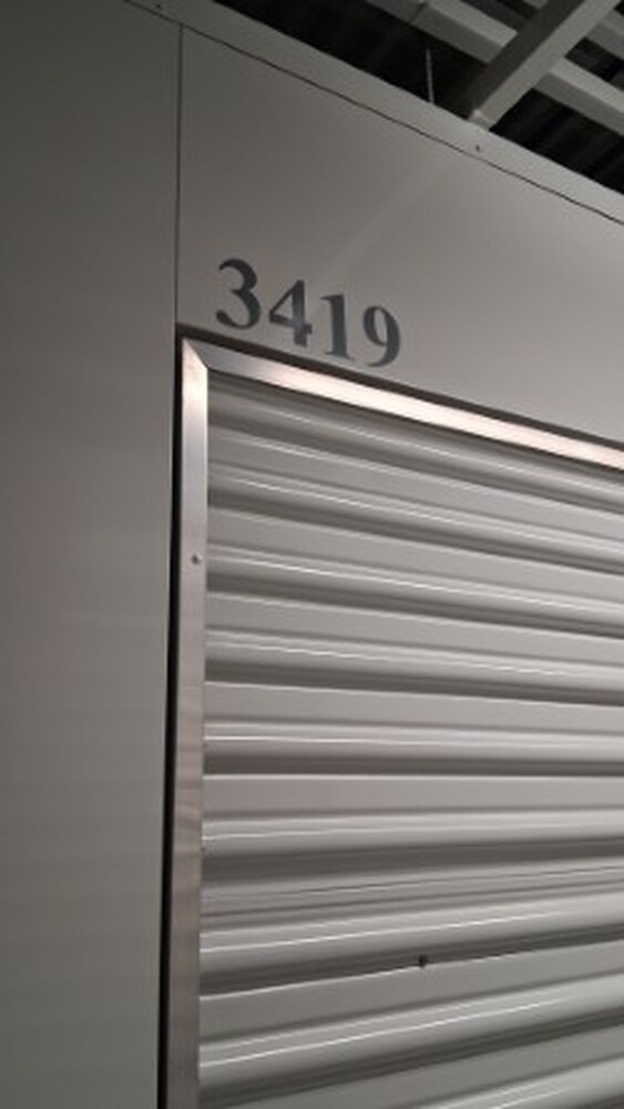 1-800-Self-Storage.com on Greenfield Rd, Oak Park  auction IB-2680 20