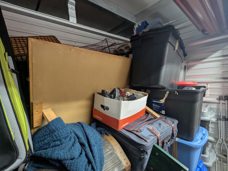 2551 - StorageMart Deerfoot Trail & Yankee Valley  auction IB-7174 30