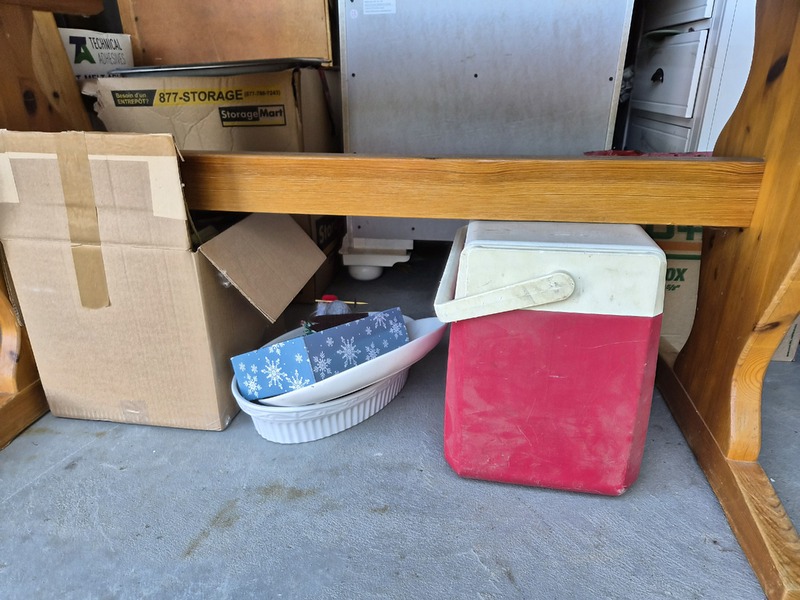 3035 - StorageMart Belleville  auction IB-4647 100