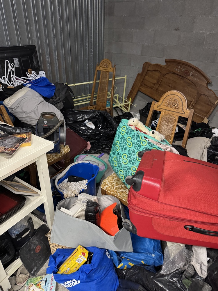Space Centre Storage  auction IB-6357 40