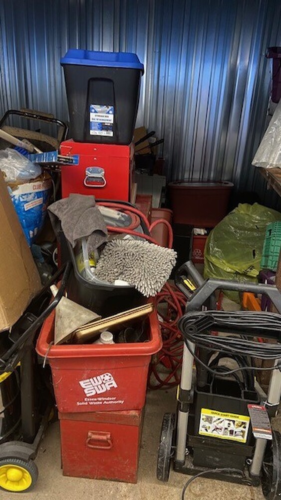 3006 - StorageMart Lauzon Rd. Windsor  auction IB-1047 20