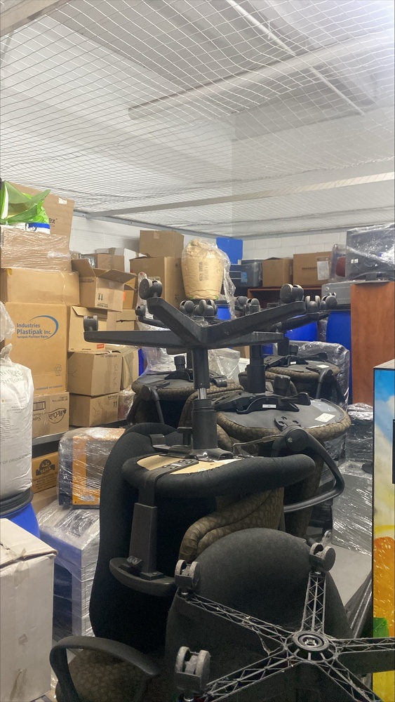 Montreal Mini-Storage - Dollard  auction IB-5831 60