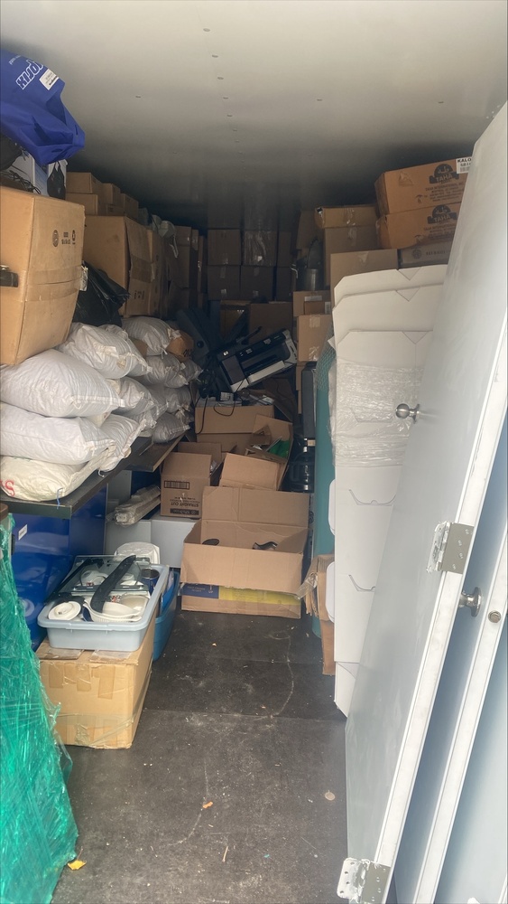 Montreal Mini-Storage - Dollard  auction IB-8230 30