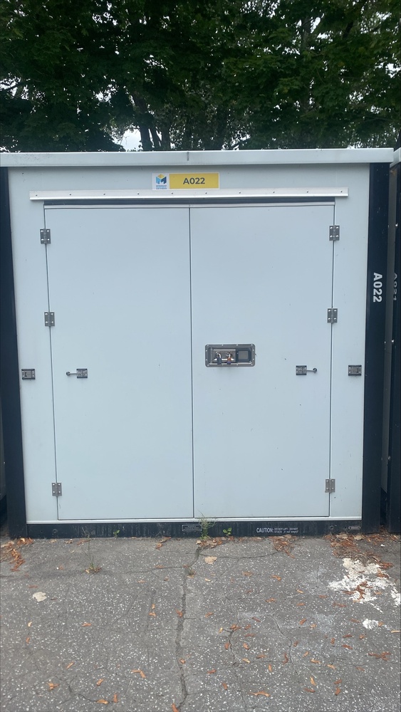 Montreal Mini-Storage - Dollard  auction IB-8230 70
