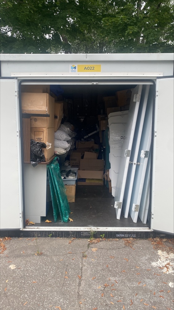 Montreal Mini-Storage - Dollard  auction IB-8230 80