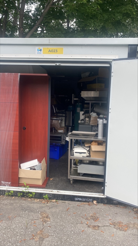Montreal Mini-Storage - Dollard  auction IB-3330 80