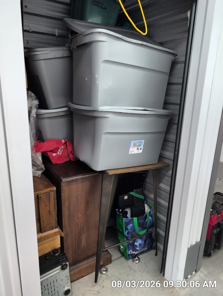 Storage of Barton St  auction IB-7913 10
