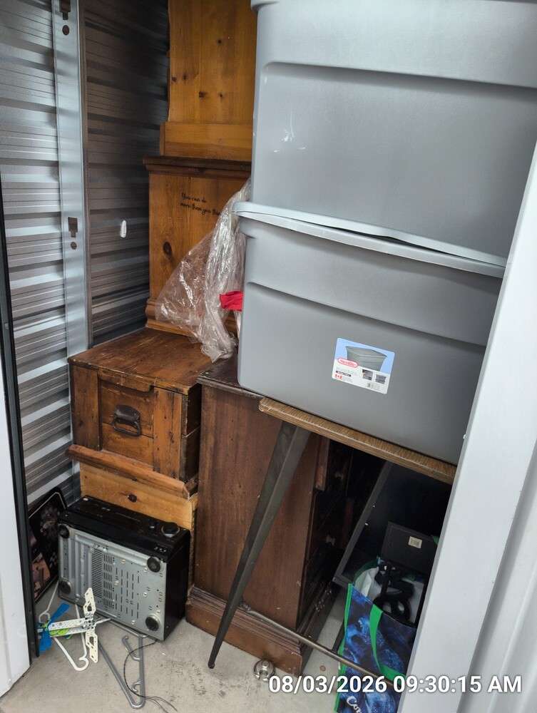 Storage of Barton St  auction IB-7913 20