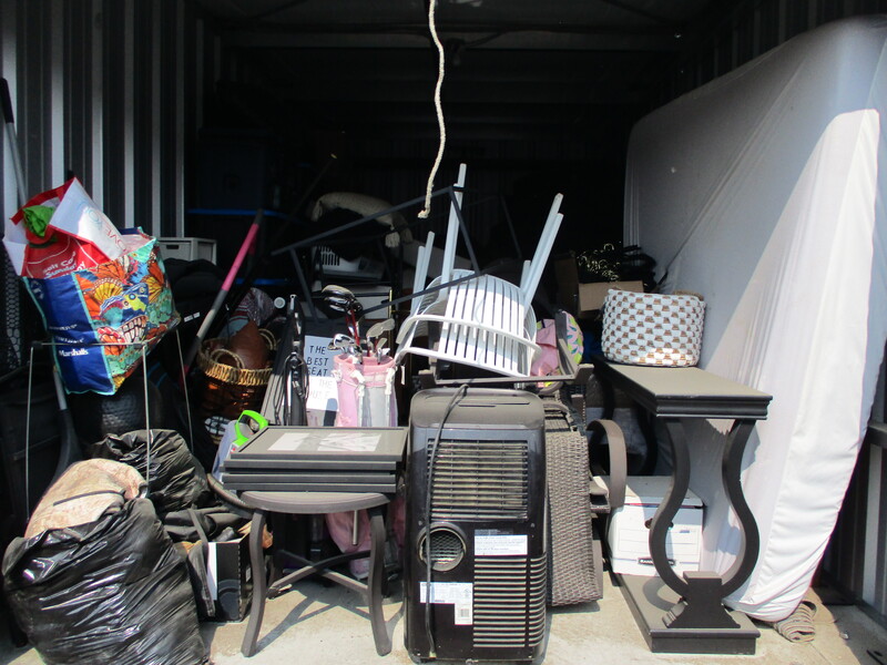 3201 -StorageMart  Hwy 11 & Clarence Ave S   auction IB-6929 30