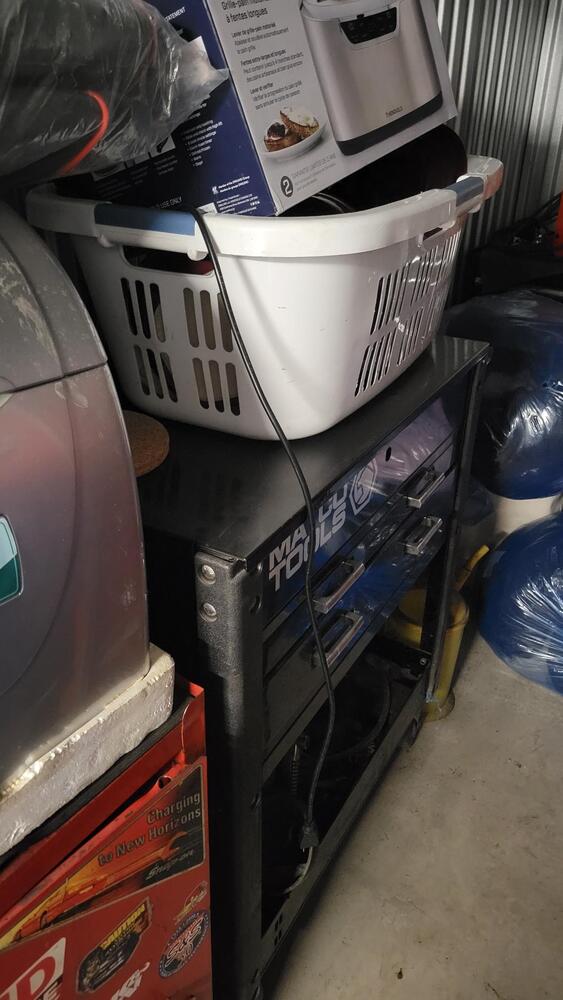 3021 - StorageMart OConnor Drive Toronto  auction IB-1291 10